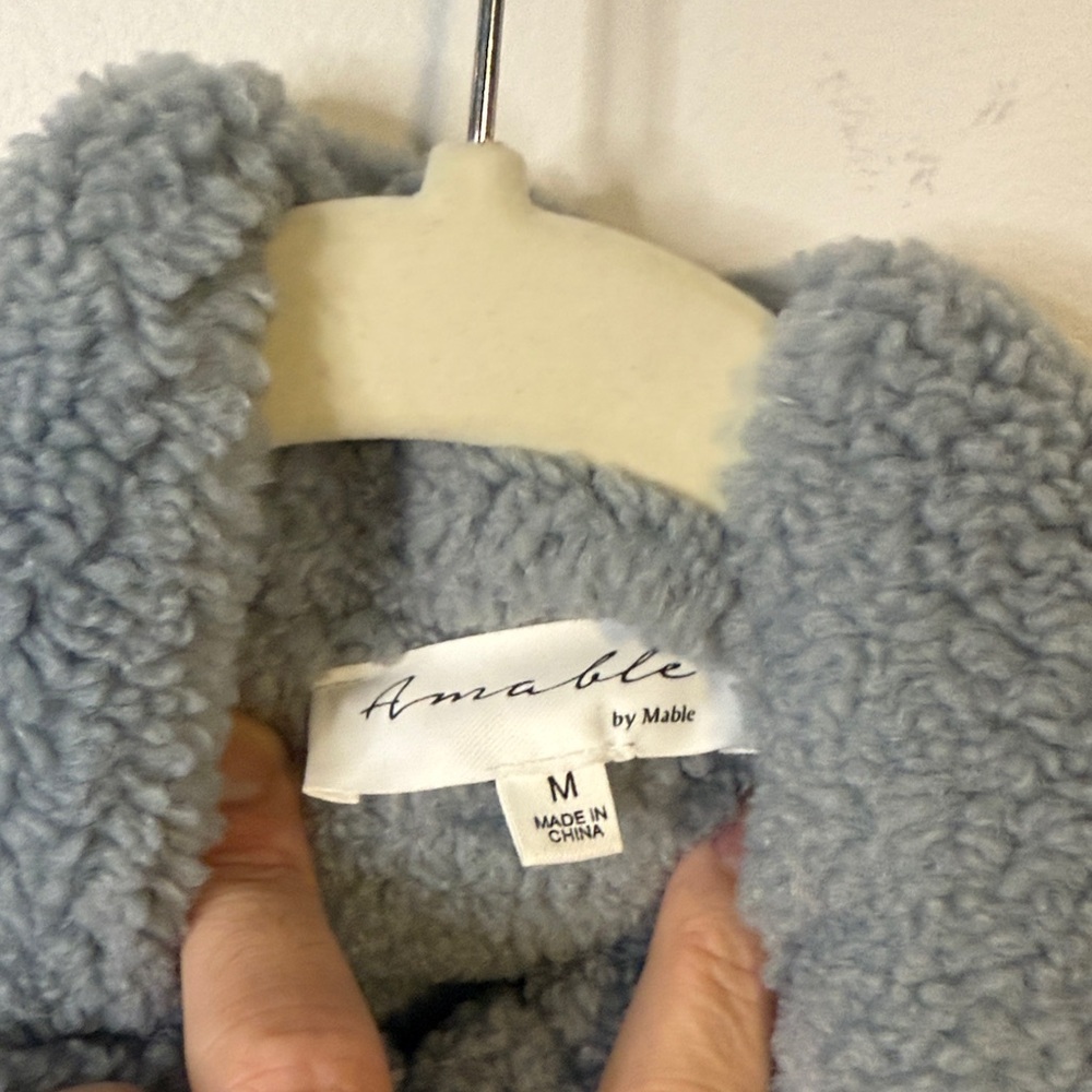 AMABLE Blue Jacket - Picture 3 of 3
